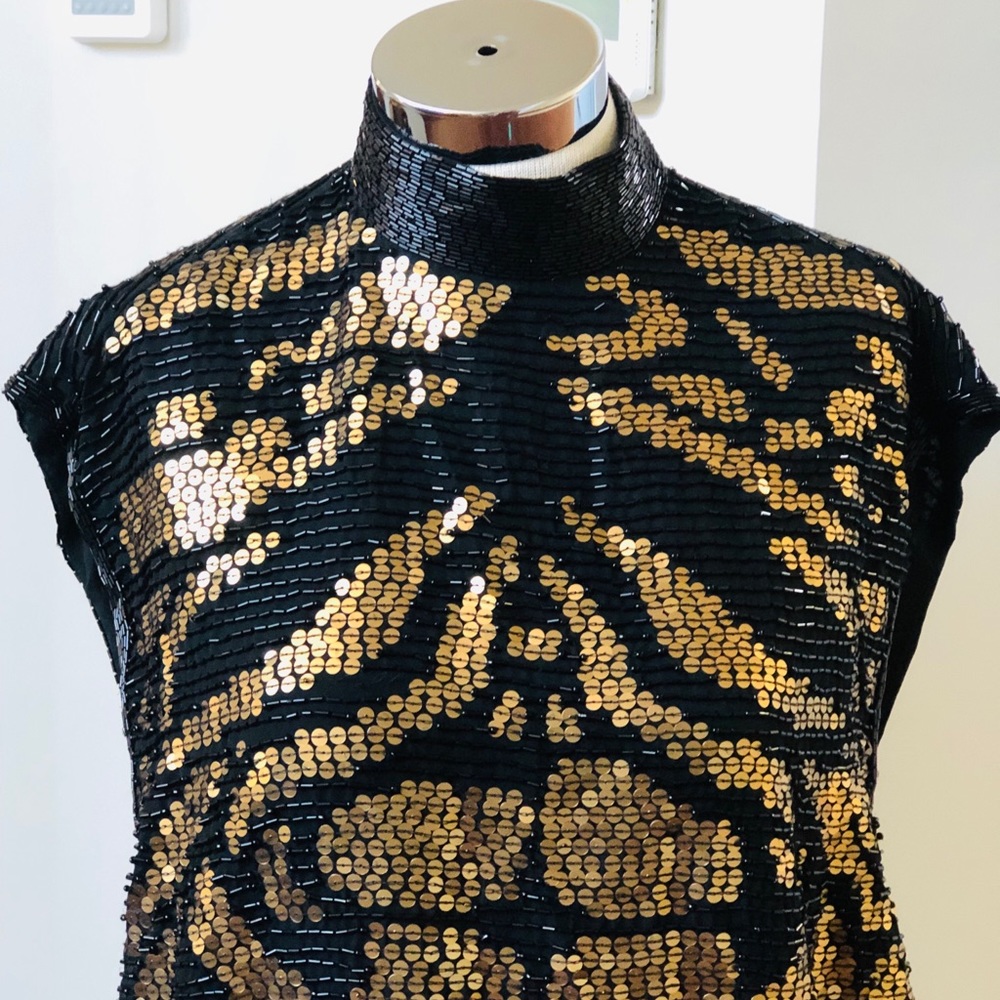 HEAVILY BEADED SEQUIN EMBELLISHED OPEN BACK KEYHOLE/OPEN UNDERARM BOXY DRESS - Picture 1 of 9